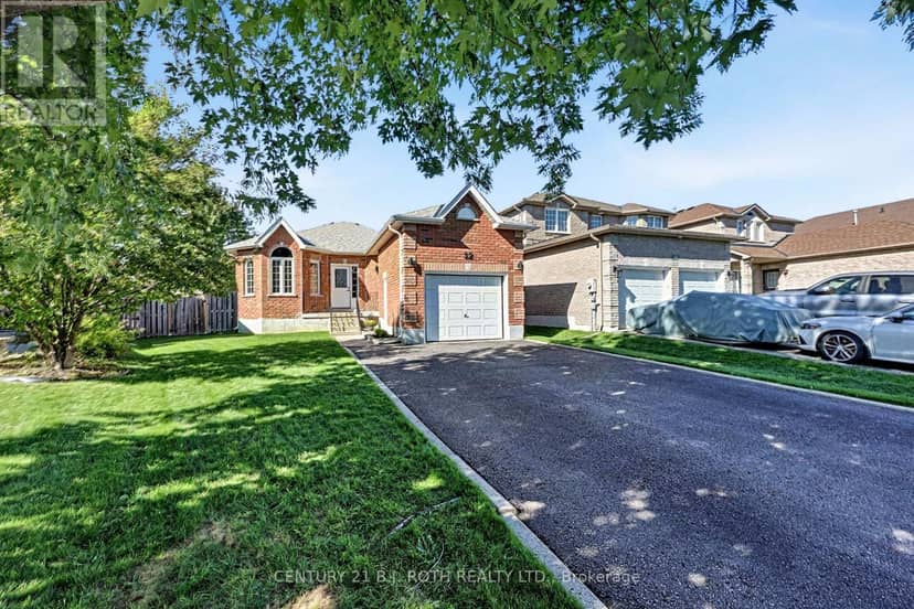 12 Lamont Crescent, Barrie, photo 2