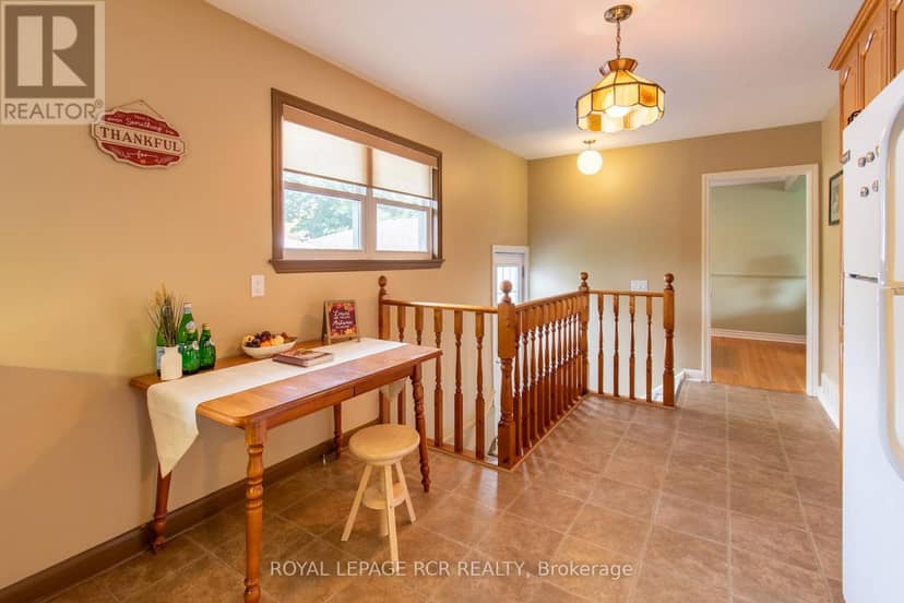 18 Oak Street — photo 17 of 37