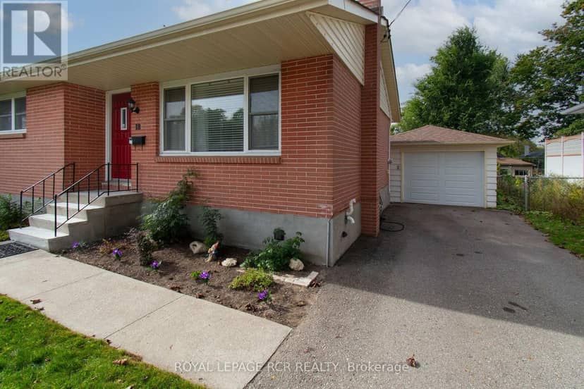 18 Oak Street — photo 31 of 37