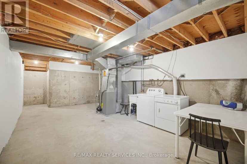33 Hesp Drive — photo 31 of 39