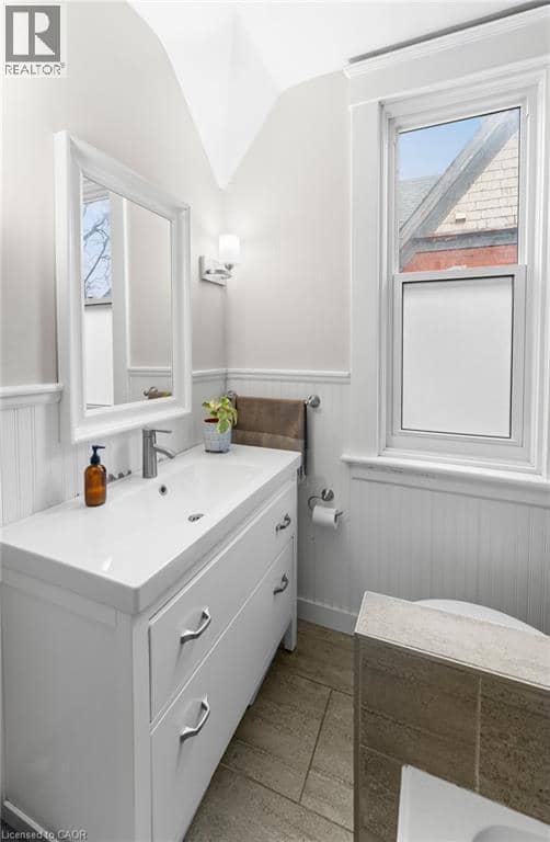 58 HOHNER Avenue — photo 19 of 39