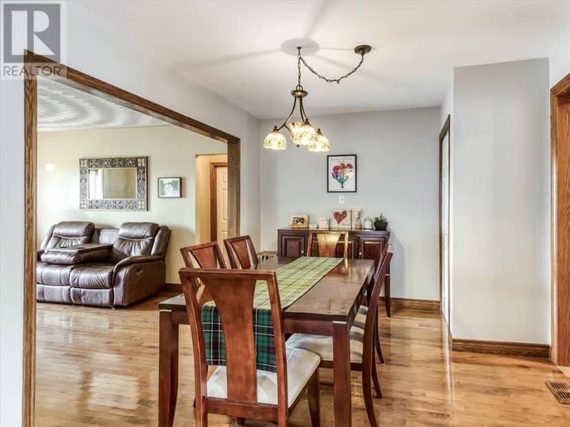 4474 Tate Boulevard — photo 15 of 40