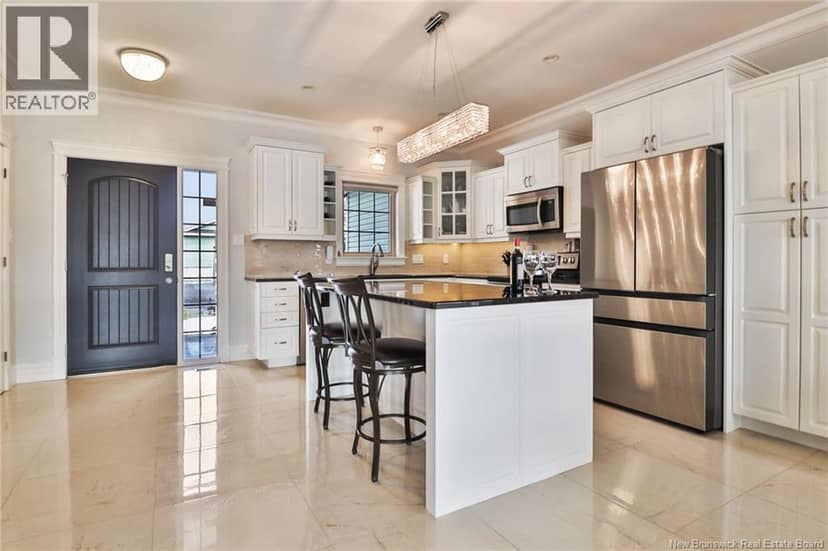 4 Hilaire Street — photo 11 of 40