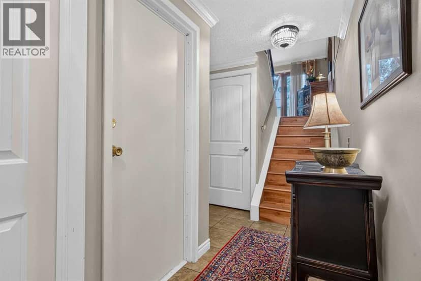 12, 140 Point Drive NW, Calgary, photo 6