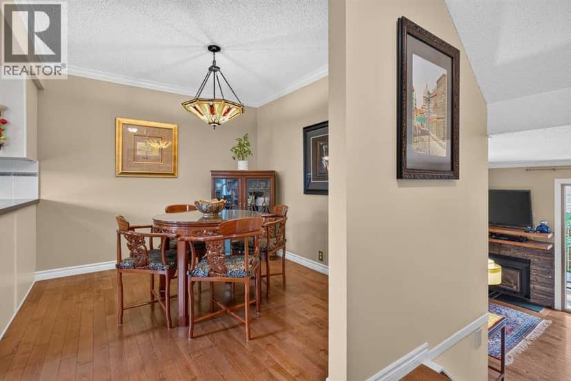 12, 140 Point Drive NW — photo 11 of 40