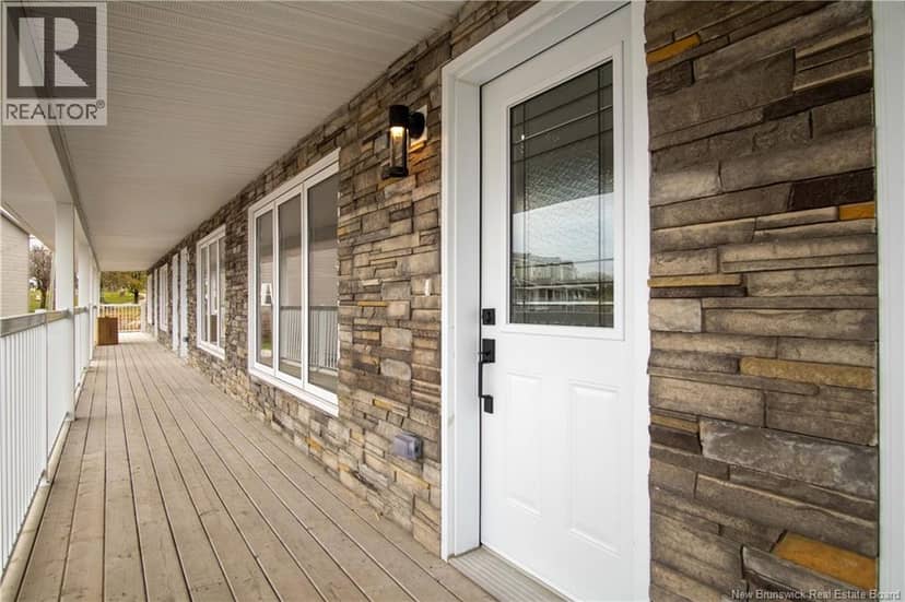 4 Rockingstone Drive — photo 3 of 31