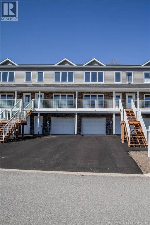 4 Rockingstone Drive — photo 2 of 31