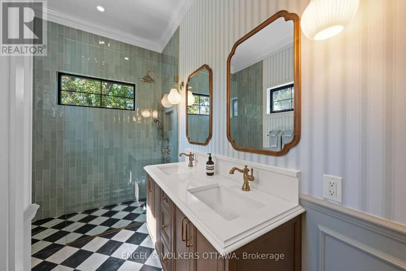 41 Ivy Crescent — photo 28 of 40