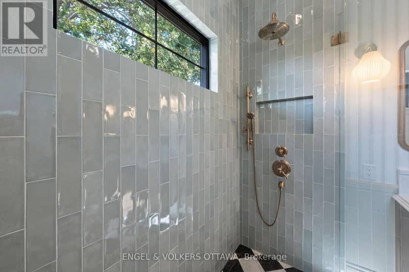 41 Ivy Crescent — photo 29 of 40