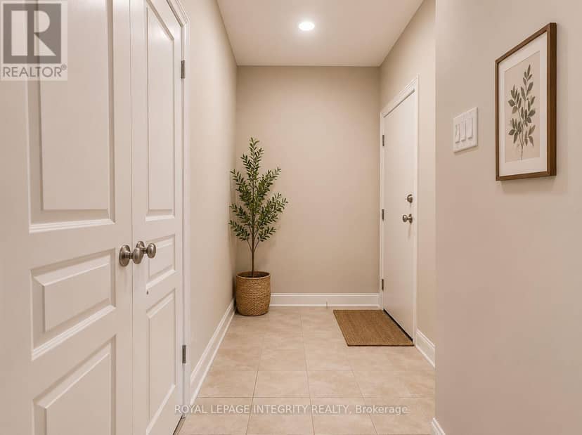 A - 20 Tadley Private, Ottawa, photo 2