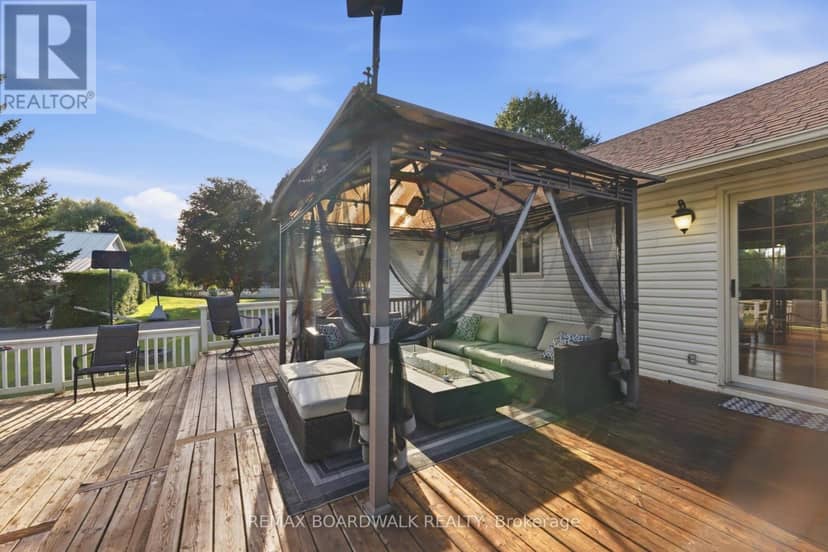 2725 McIntosh Road — photo 10 of 40