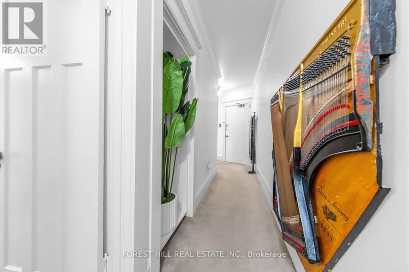 6 - 68 Kendal Avenue — photo 19 of 26