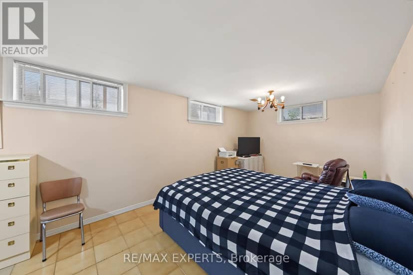 129 Sultana Avenue — photo 35 of 40