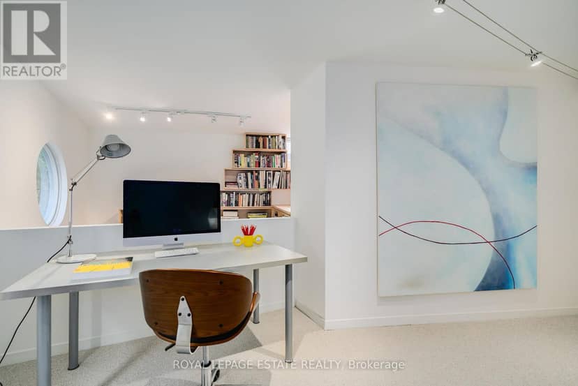 61 Seaton Street — photo 22 of 40