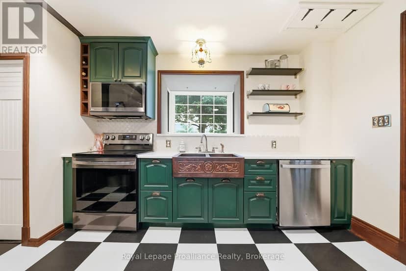 195 Maclellan Avenue — photo 6 of 40