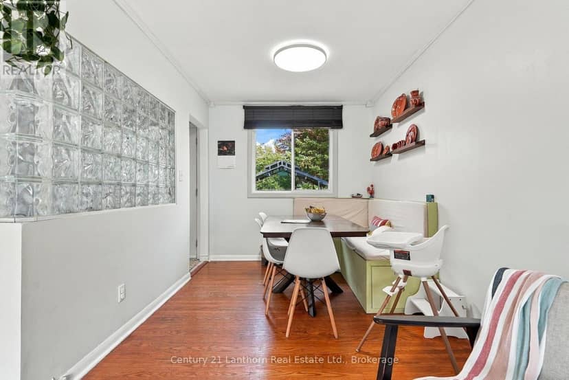 706 Willis Street — photo 9 of 40