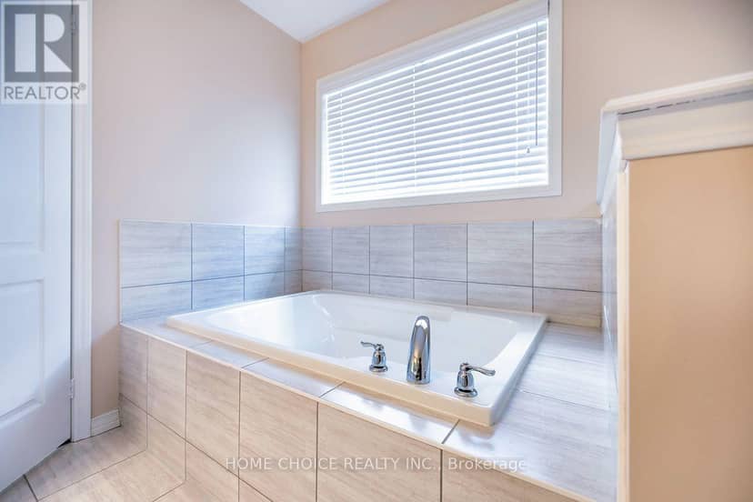427 Windsfields Farm Drive W — photo 30 of 37