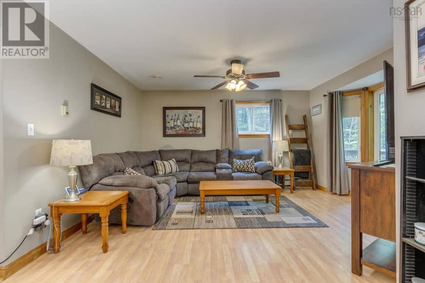 9 Pine Street, Belnan, photo 6