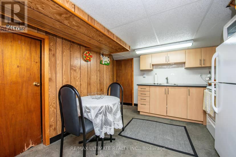 127 Salem Avenue — photo 37 of 40