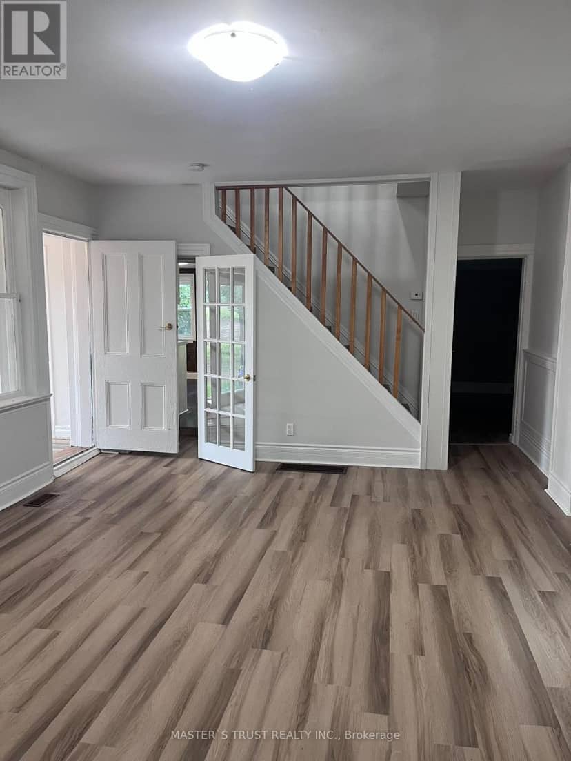 22156 Leslie Street N — photo 10 of 32