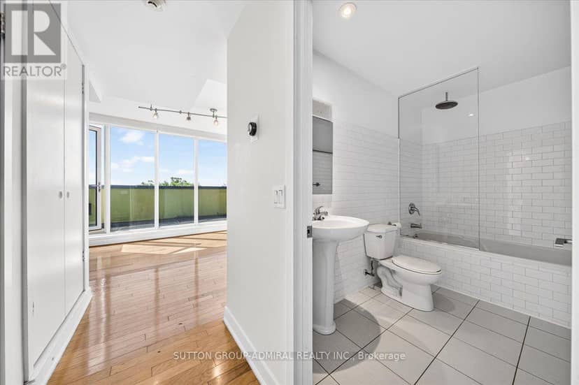 506B - 25 Ritchie Avenue — photo 18 of 40