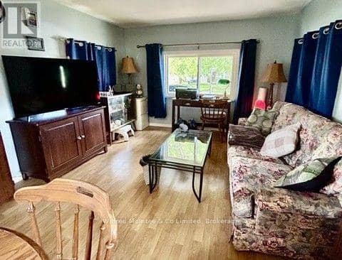 2 Dove Road, Brockton, photo 6