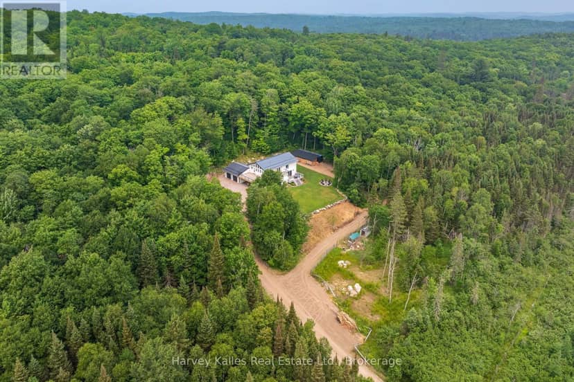 1106 North Pickerel Lake Road, Armour, photo 3