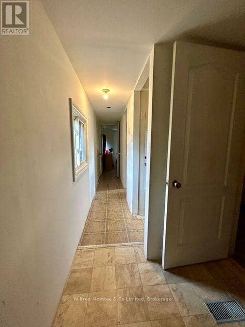 2 Dove Road, Brockton, photo 8