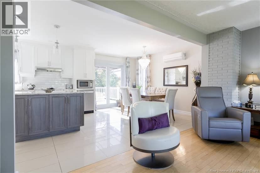 102 Plaisante Street — photo 9 of 39