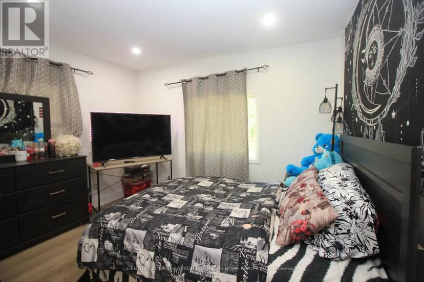 190 Helena Avenue, London South, photo 8