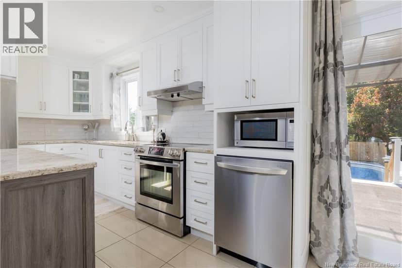 102 Plaisante Street — photo 13 of 39