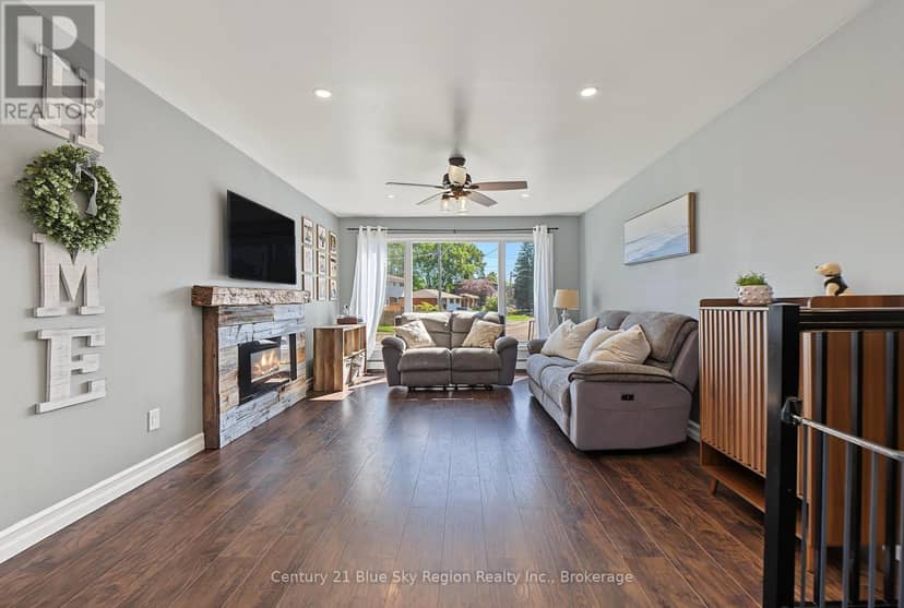 13 Milford Crescent — photo 13 of 40