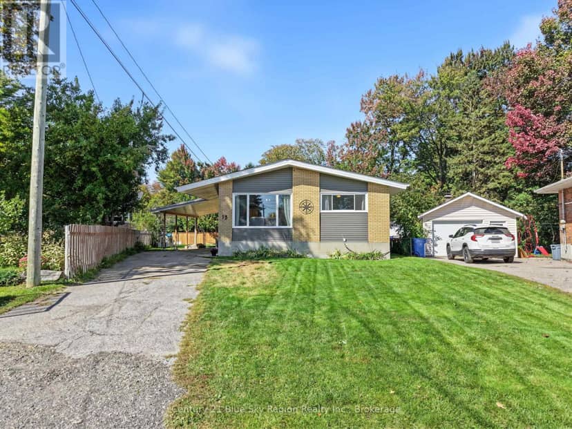 13 Milford Crescent — photo 2 of 40