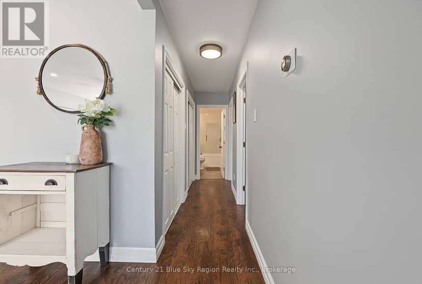 13 Milford Crescent — photo 20 of 40