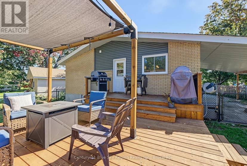 13 Milford Crescent — photo 24 of 40