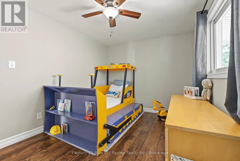 13 Milford Crescent — photo 25 of 40