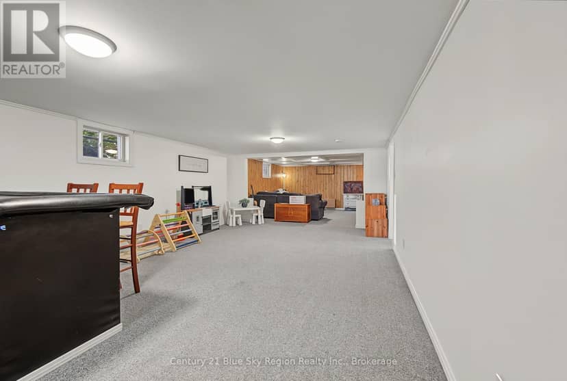 13 Milford Crescent — photo 31 of 40