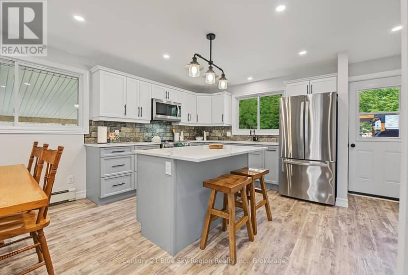 13 Milford Crescent — photo 6 of 40