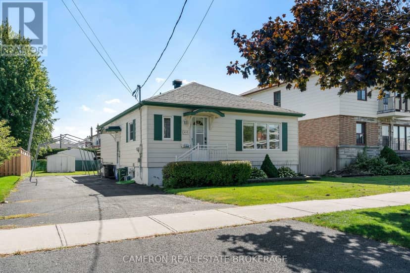 905 Third Street E — photo 2 of 26