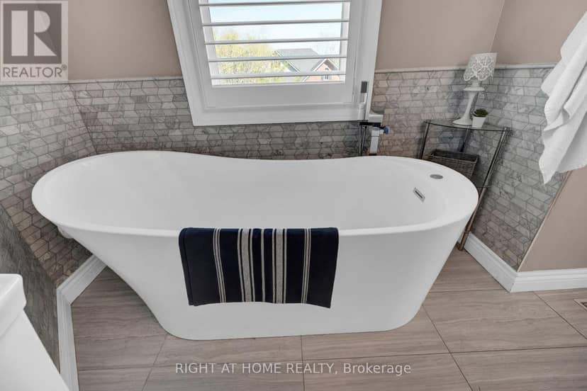 75 Auburn Lane — photo 29 of 40
