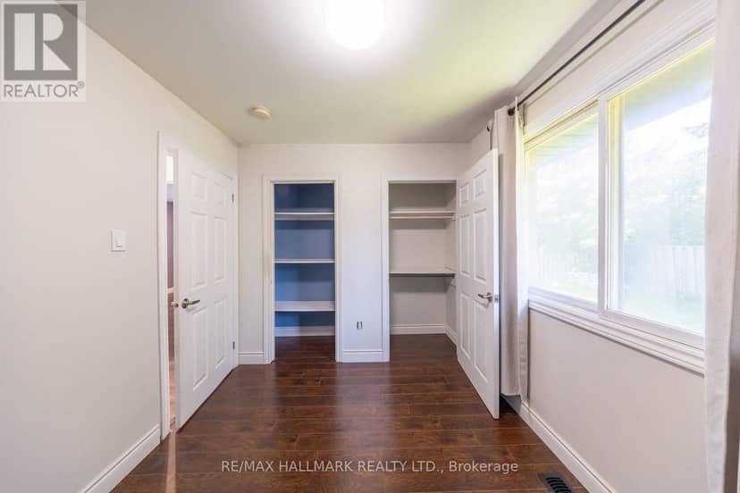 109 Thickson Road S — photo 31 of 40