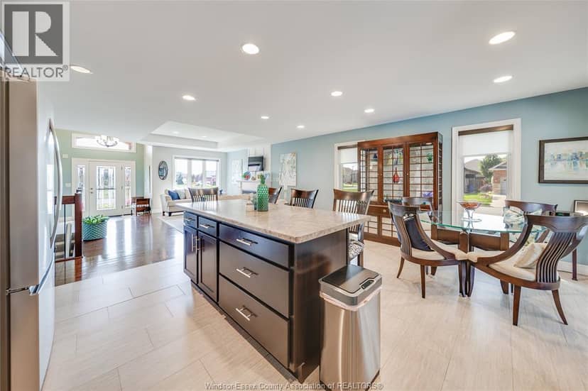 35 Marshwoods Boulevard — photo 16 of 40
