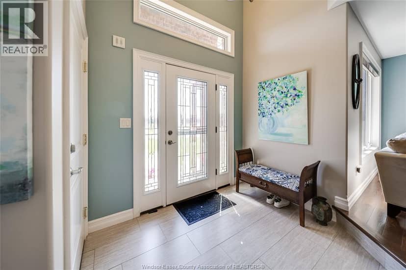35 Marshwoods Boulevard — photo 8 of 40