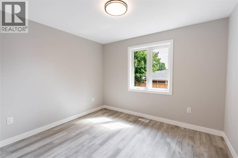 4009 Greenwood STREET — photo 14 of 28