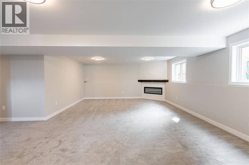 4009 Greenwood STREET — photo 19 of 28