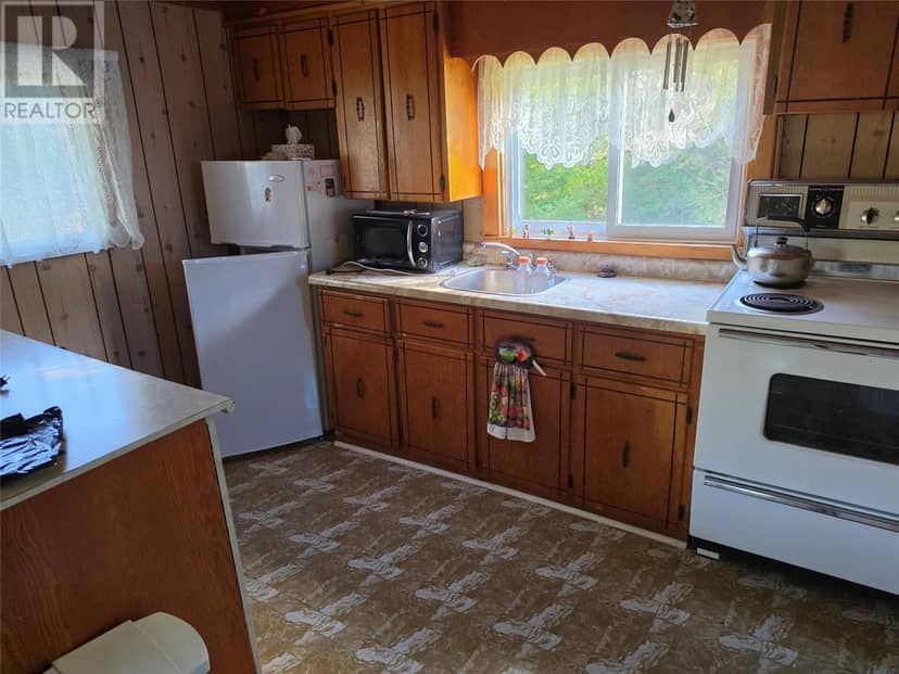 130 Mill Road — photo 4 of 18
