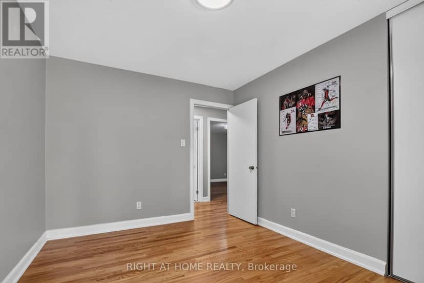 3 Pommel Crescent — photo 23 of 40