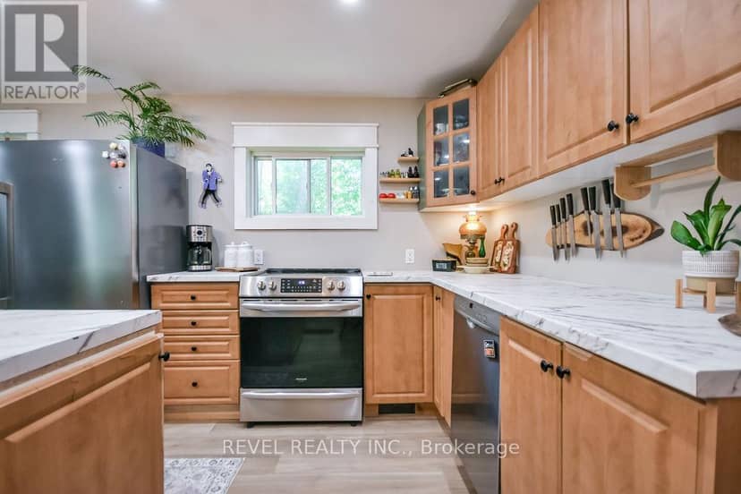 3267 Albany Street — photo 13 of 40