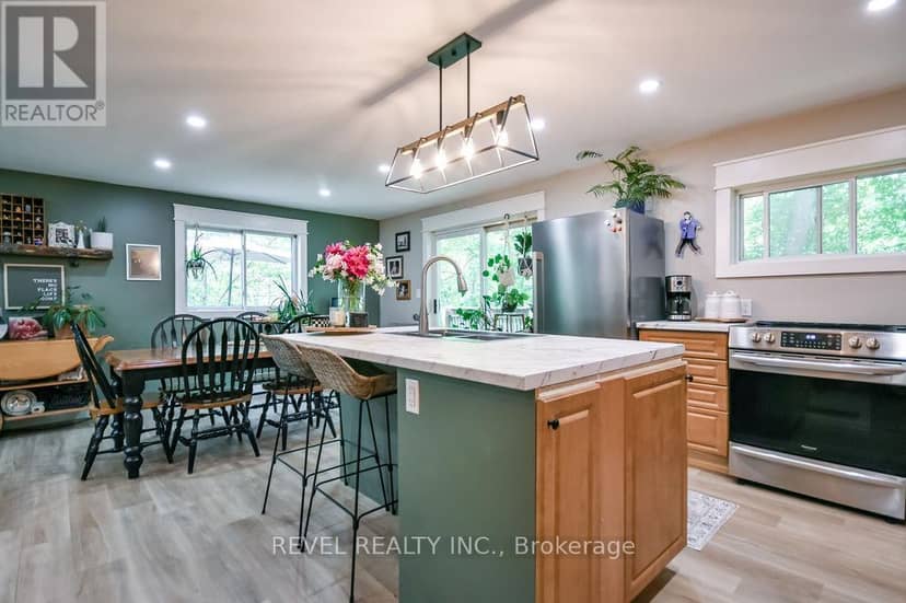 3267 Albany Street — photo 16 of 40