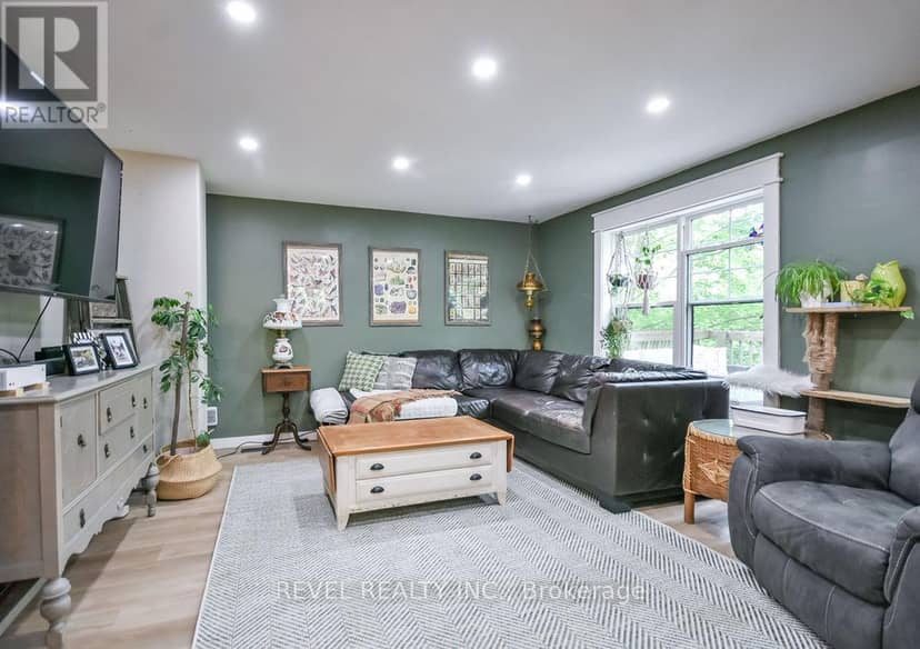 3267 Albany Street — photo 20 of 40